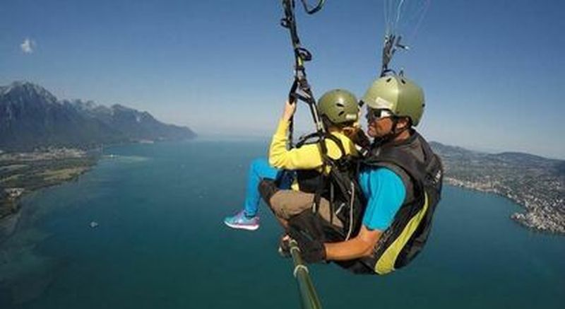 Baptême en Parapente en Suisse au dessus du Lac Léman