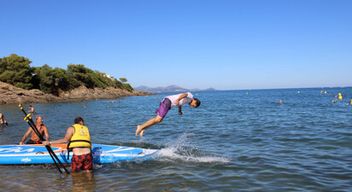 Paddle géant sur la Plage de Pampelonne à Ramatuelle