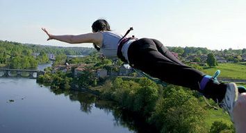 Saut à l'élastique au Viaduc de l'Isle Jourdain