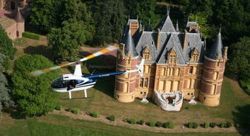 Vol en Hélicoptère au dessus du Beaujolais depuis Villefranche