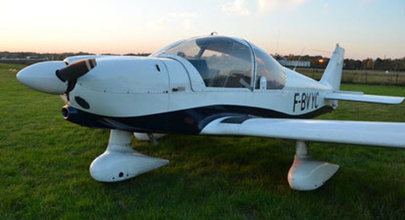 Survolez Vaux-le-Vicomte, Fontainebleau et Disney lors d'un vol partagé à deux depuis Lognes