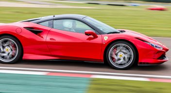 Pilotage d'une Ferrari F8 Tributo - Circuit d'Abbeville