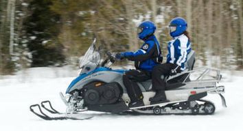 Randonnée en Motoneige et repas dans le Mercantour