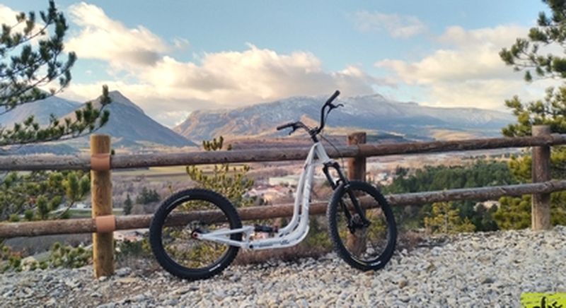 Randonnée en Trottinette à la montagne de Montagne de Chabre - Gorges de la Méouge