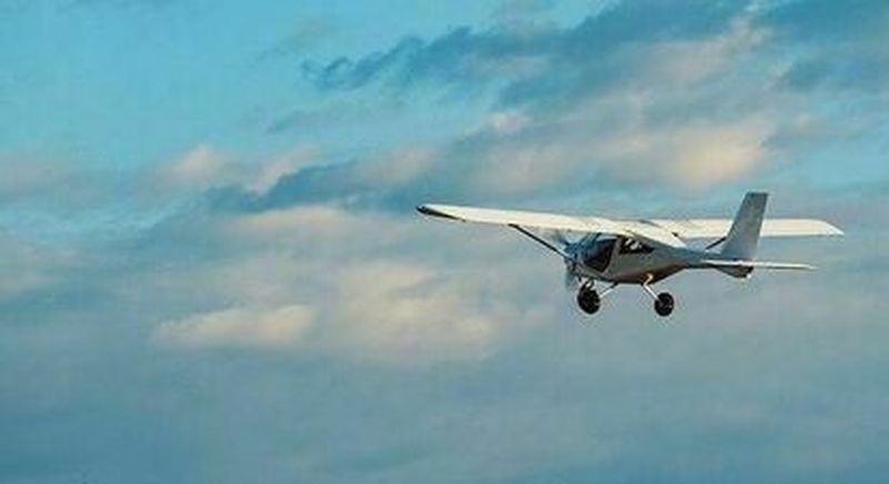 Survol en ULM multiaxes des Îles d'Or et de la Côte d'Azur depuis Cuers