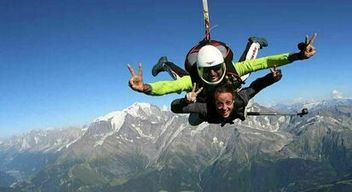 Saut en Parachute à Megève depuis un Hélicoptère