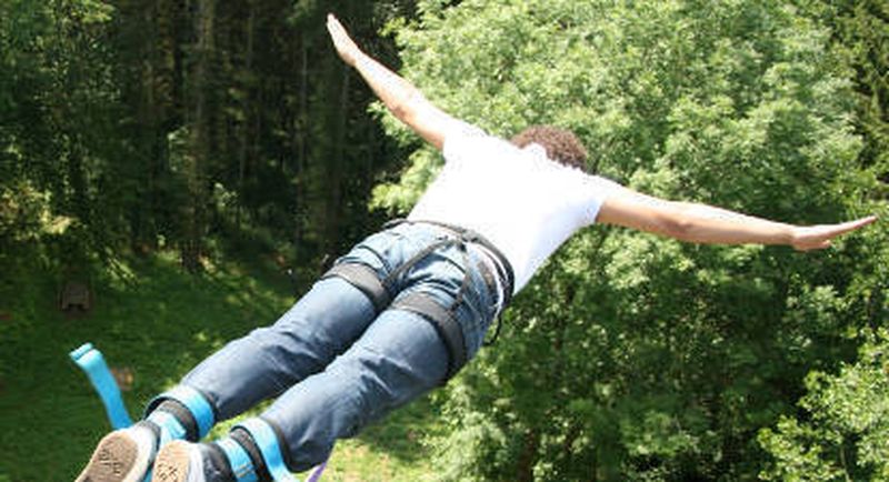 Saut à l'élastique depuis le Viaduc de Claudon