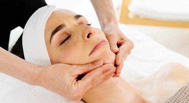 Soin du visage effet lifting Kobido à La Baule