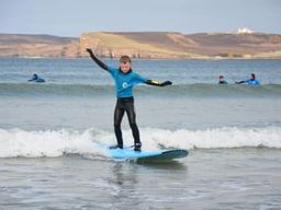 Cours de surf sur la plage de Dunnet près de Thurso