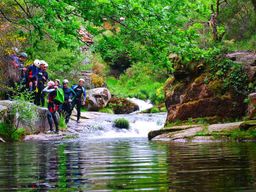 Canyoning au Rio Varziela dans le parc national de Peneda-Gerês