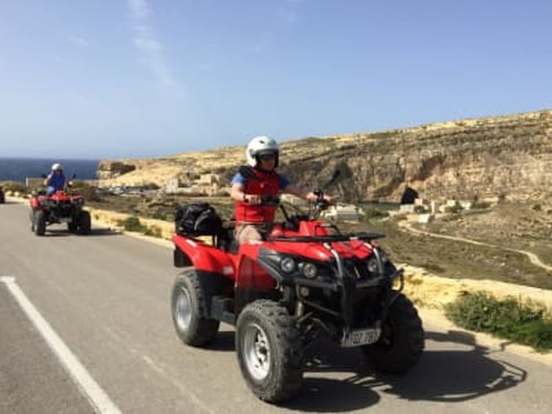 Journée de randonnée en quad avec déjeuner autour de l'île de Gozo, Malte