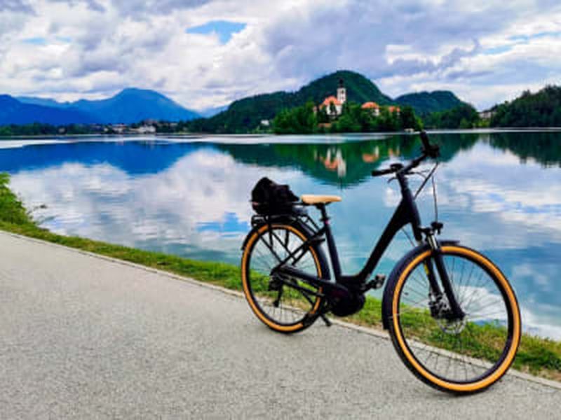 Location d'eBike au lac de Bled