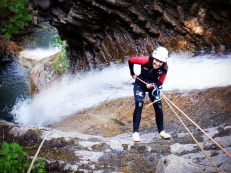 Canyoning débutant et intermédiaire dans les Pyrénées d'Aínsa