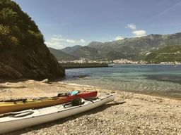 Excursion en kayak et randonnée sur l'île de Sveti Nikola au départ de Budva
