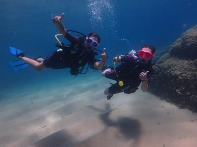 Découvrez la plongée sous-marine à Lloret de Mar à la plage de Fenals
