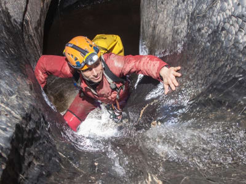 Spéléologie dans la grotte de Vicdessos en Ariège
