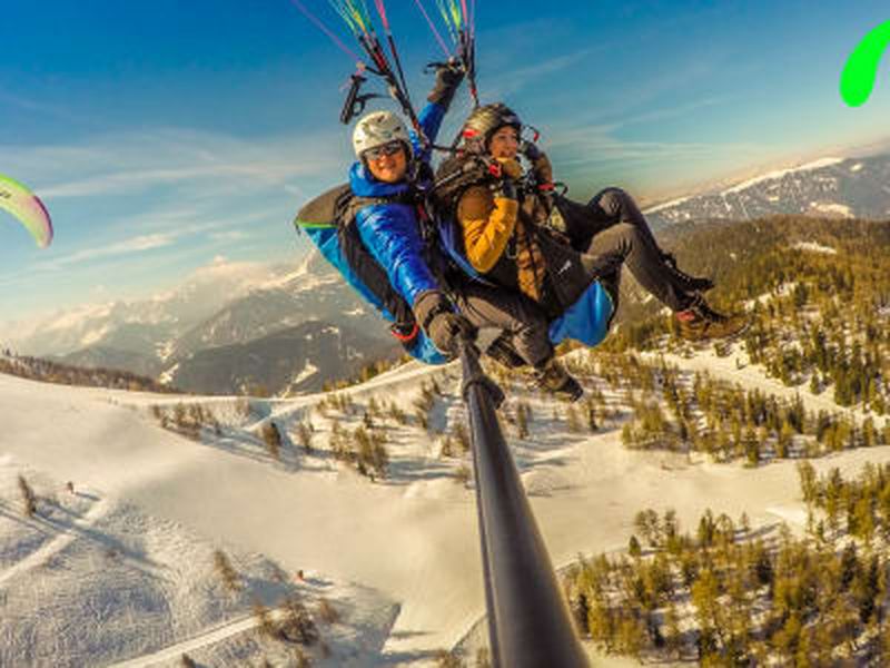 Vol d'hiver en parapente en tandem depuis Kronplatz, Dolomites