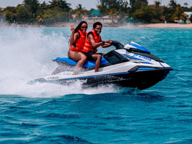 Excursion en jet ski sans permis à Port-Louis, Guadeloupe