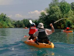 Excursion en kayak au monastère de Vranjina sur la rivière Moraca au départ de Vranjina