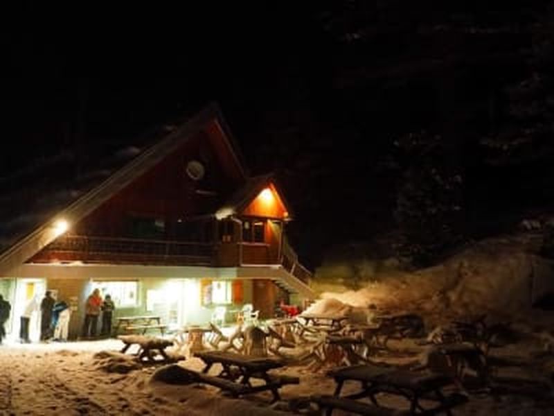 Raquettes de nuit à Cauterets avec raclette en refuge