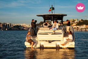 Embarquez pour 2h de douceur : croisière au coucher du soleil à travers l'estuaire de Douro