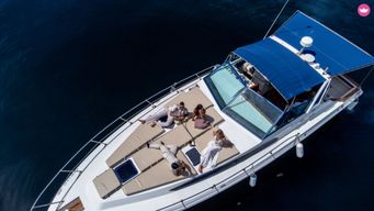 Marbella par la mer – 2 heures de fête, de musique et d'ambiance océanique