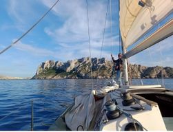 Journée Voile & Évasion – Entre criques Frioul secrètes/côte beue turquoise