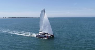 Escapade en Catamaran : Îles, Fort Boyard et Magie du Vieux Port de La Rochelle