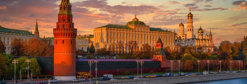 Visite de nuit dans Moscou illuminée