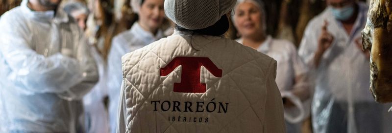 Visite d'un séchoir à jambon avec dégustation