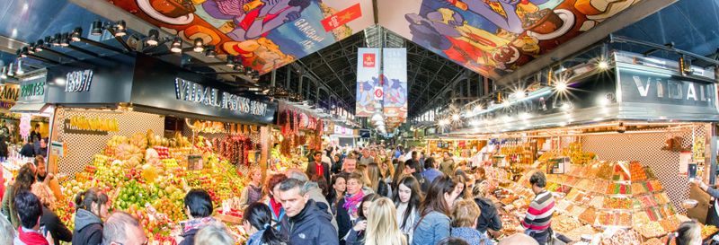 Dégustation de tapas aux marchés de la Boquería et de Santa Caterina