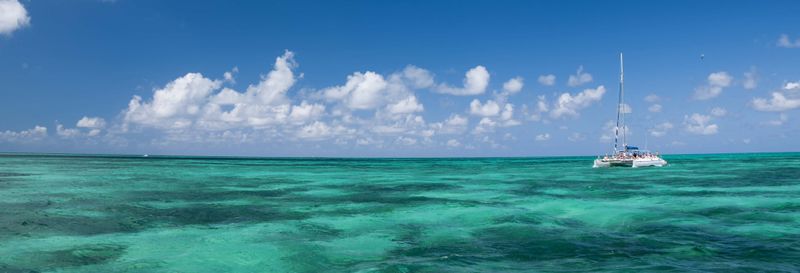 Excursion à Cayo Blanco en catamaran