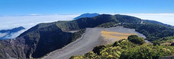 Excursion au Volcan Irazú, Vallée d’Orosi et Jardins Lankester