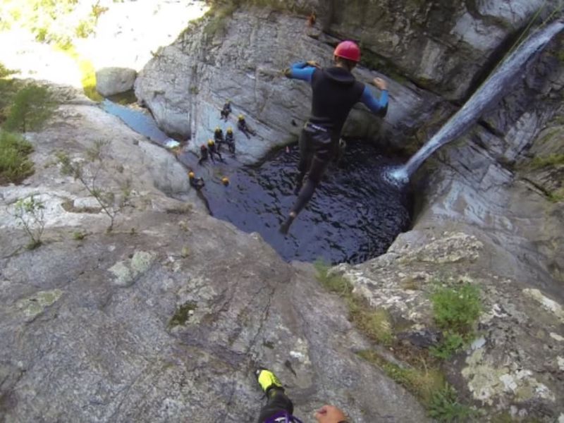 Canyoning dans le canyon du Gourg des Anelles (66)