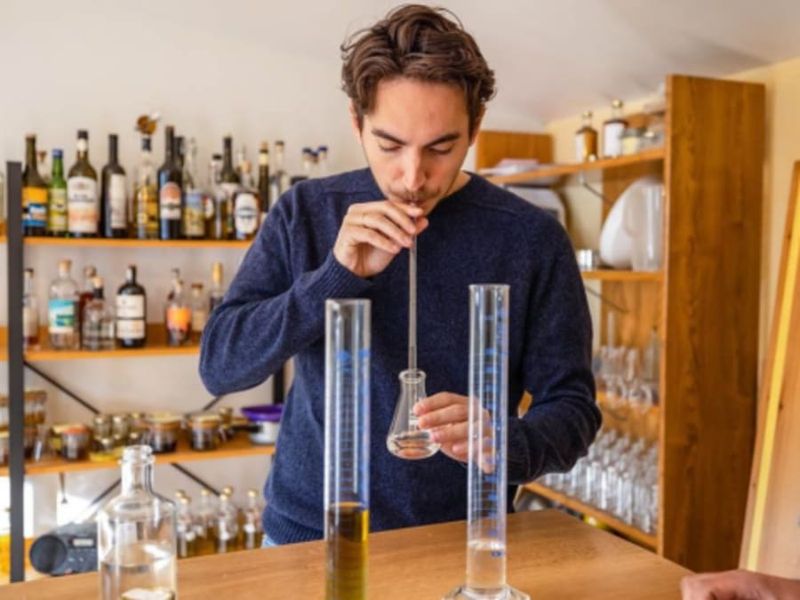Atelier fabrication de votre Pastis à Aix-en-Provence (13)