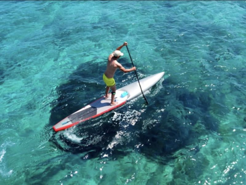 Stand-Up Paddle avec guide sur la plage d'Èze