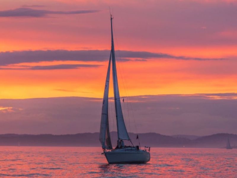 Sunset à bord d'un voilier à Cannes (06)