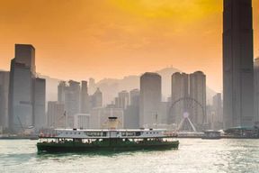 Hong Kong : croisière en Star Ferry dans le port de Victoria au coucher du soleil