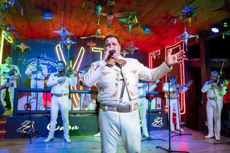 Guadalajara : visite nocturne guidée de Tlaquepaque avec prise en charge à l'hôtel