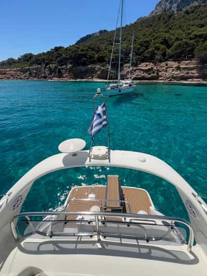 Athènes : croisière privée d'une journée à Égine, Moni et Perdika