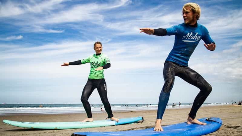 Plage de Scheveningen : 1h30 d'initiation au surf pour adultes
