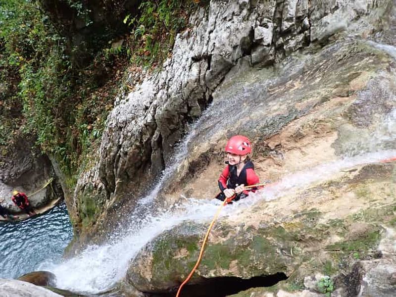 Grenoble : Découvrez le canyoning dans le Vercors.