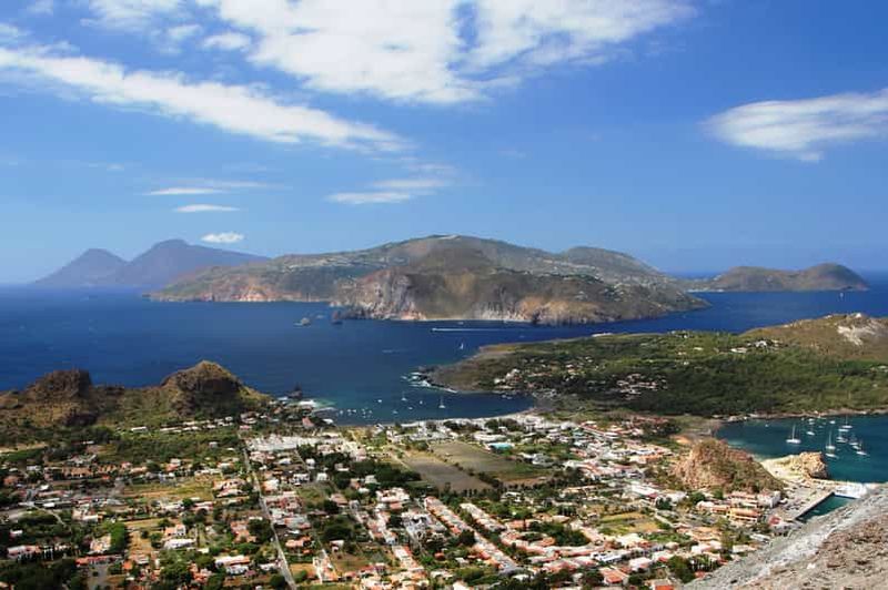Au départ de Cefalù : excursion à Lipari et Vulcano avec tour en bateau