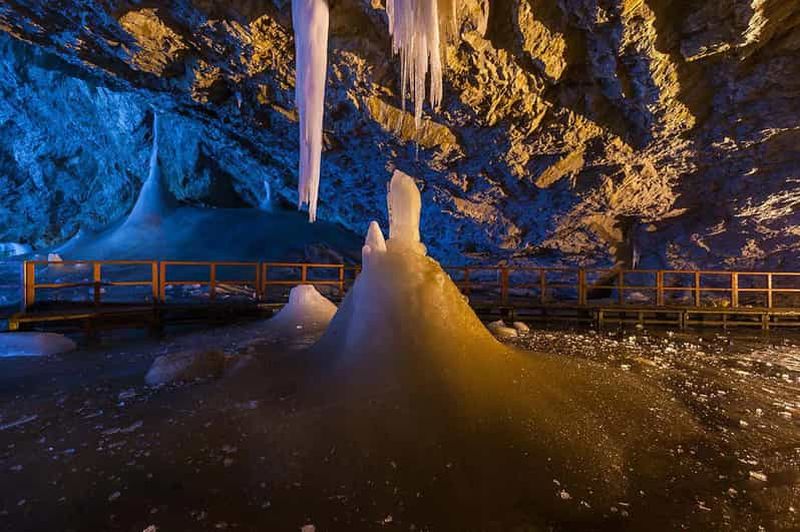 Scarisoara - La plus grande grotte de glace du monde : excursion d'une journée à partir d'Oradea