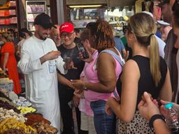 Dubaï : Premium Old Town Tour, Street Food, Abra Ride & Souks