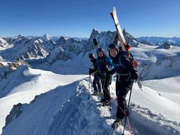 Chamonix : Descente de la mythique Vallée Blanche en ski hors-piste
