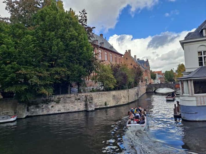 Excursion d'une journée à Bruges au départ de Paris avec croisière canal