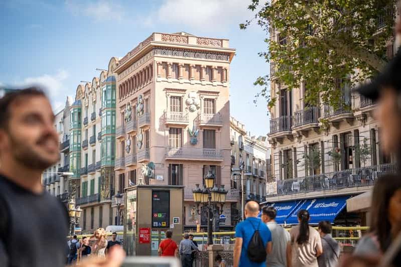 Visite guidée de Barcelone en français (Vieille ville & spots Instagram)