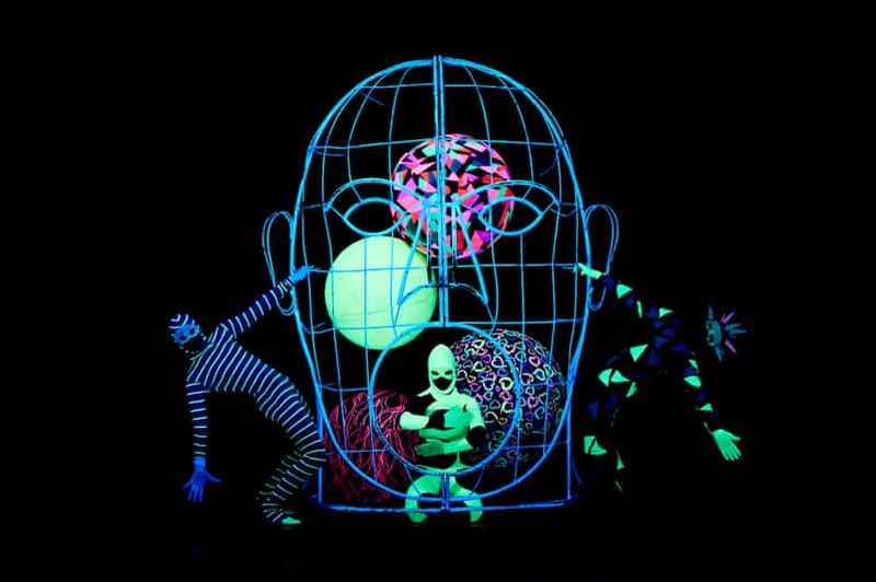 Prague : WOW Show Théâtre de lumière noire