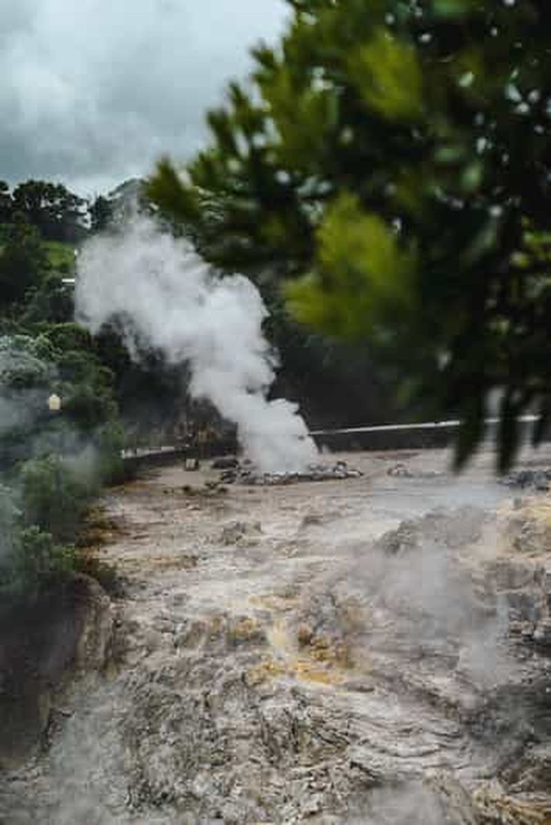 Furnas : Excursion d'une journée aux sources thermales et à la plantation de thé avec déjeuner